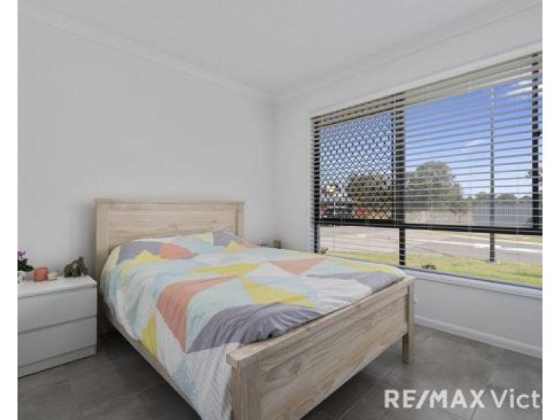 2 Ben Crescent, Caboolture South QLD 4510