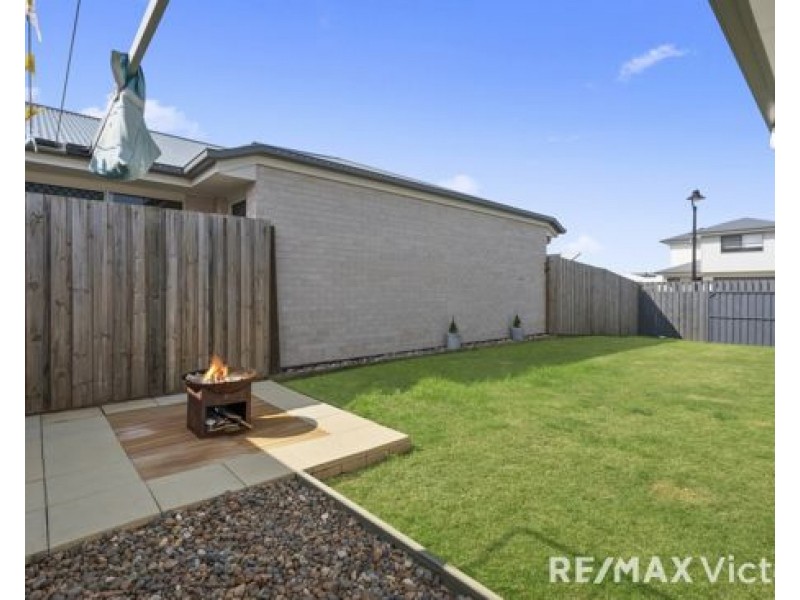 2 Ben Crescent, Caboolture South QLD 4510