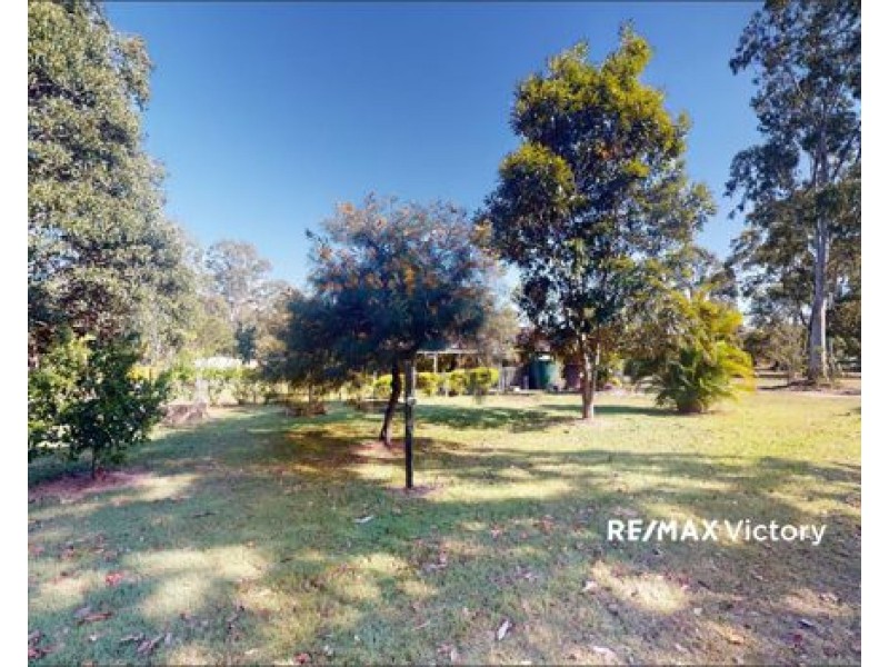 1 McLoughlin Road, Morayfield QLD 4506
