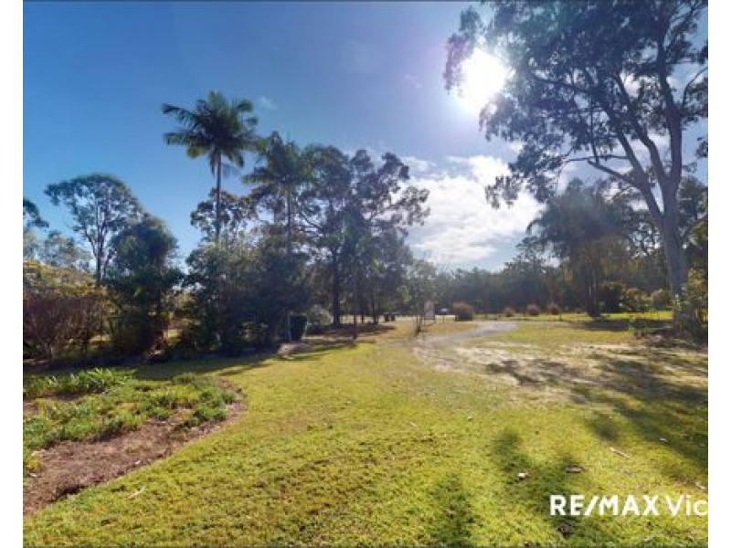 1 McLoughlin Road, Morayfield QLD 4506