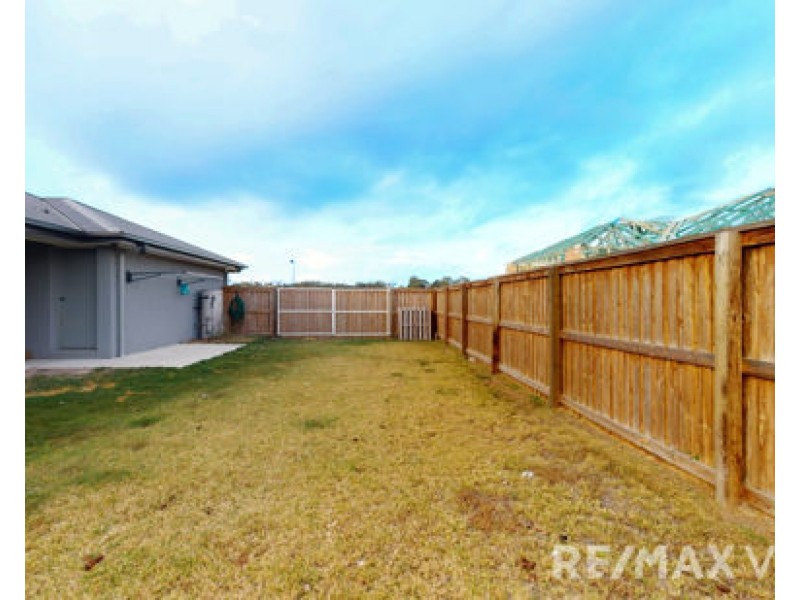 18 Coneflower Street, Caboolture QLD 4510