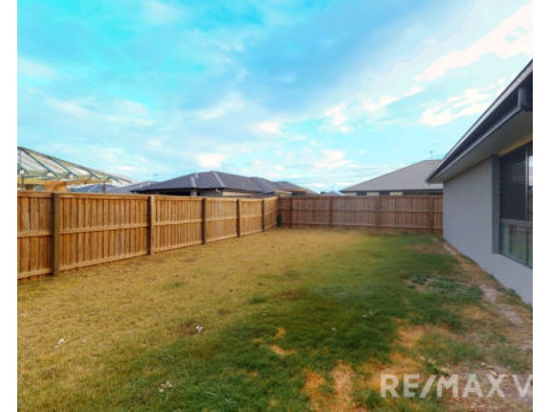 18 Coneflower Street, Caboolture QLD 4510