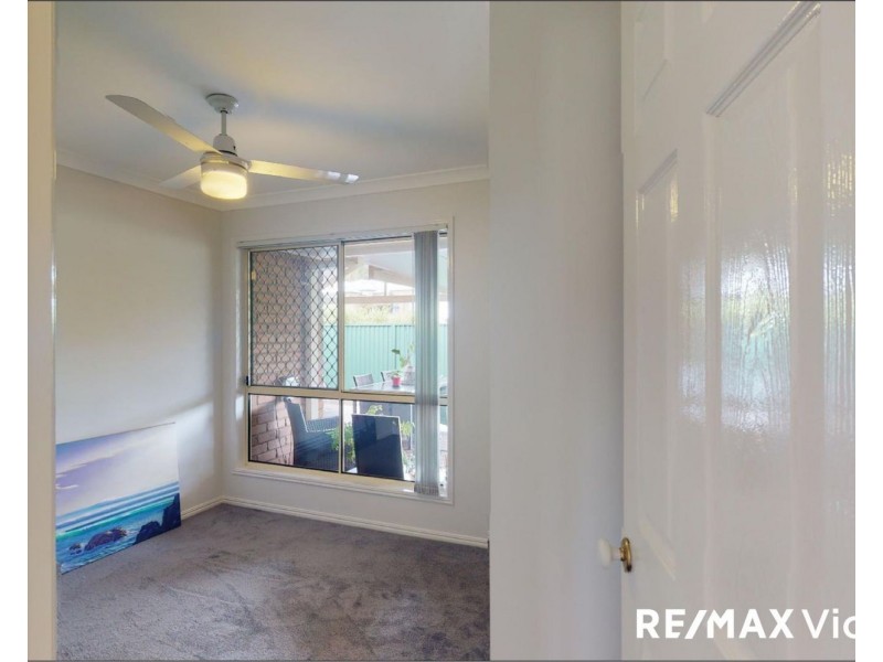 1 Hilltop Court, Morayfield QLD 4506