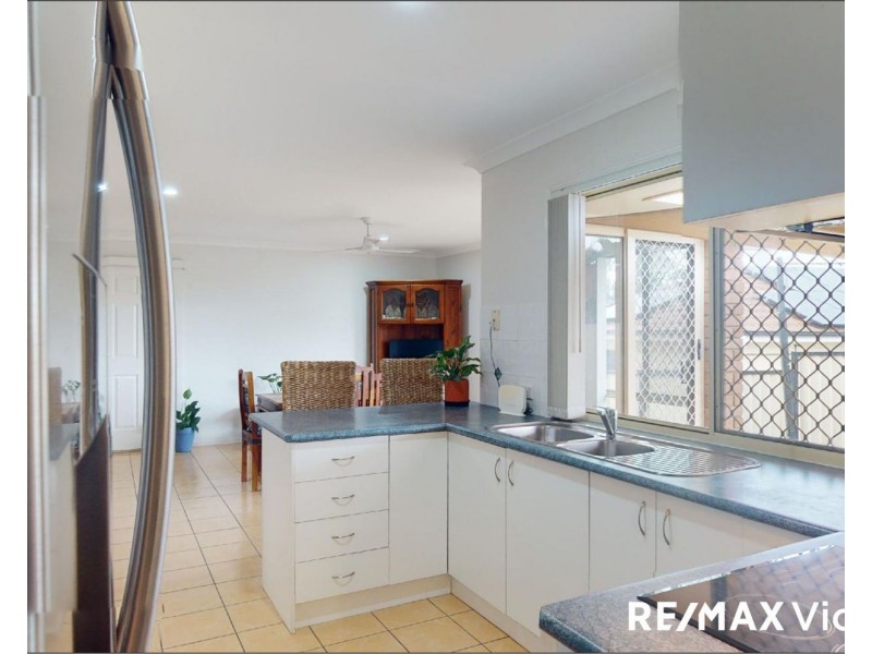 1 Hilltop Court, Morayfield QLD 4506