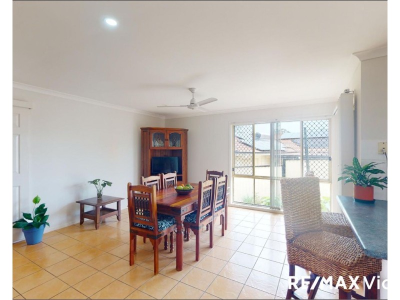 1 Hilltop Court, Morayfield QLD 4506