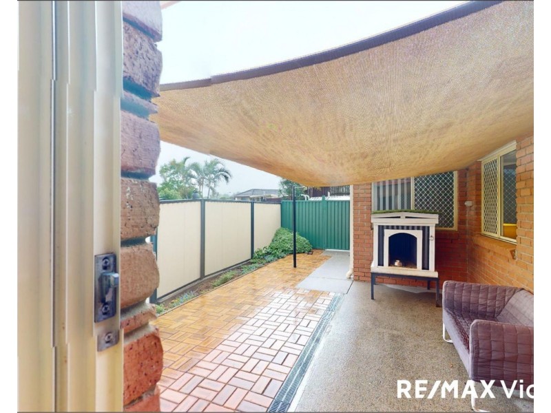 1 Hilltop Court, Morayfield QLD 4506