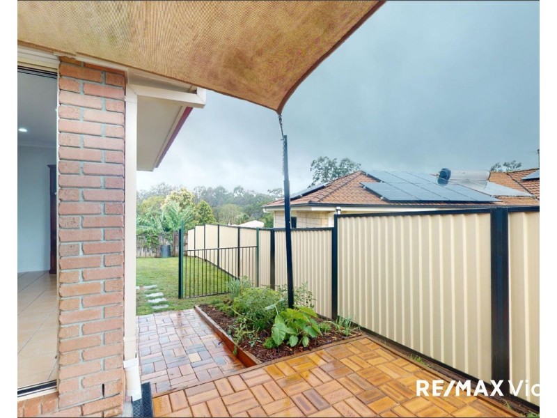 1 Hilltop Court, Morayfield QLD 4506