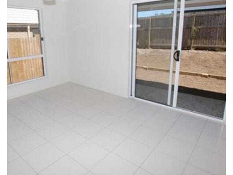 12 Coach Road West, Morayfield QLD 4506