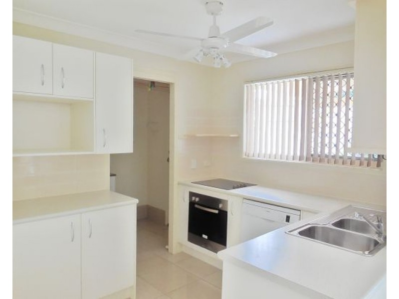2/12 Mumford Road, Narangba QLD 4504