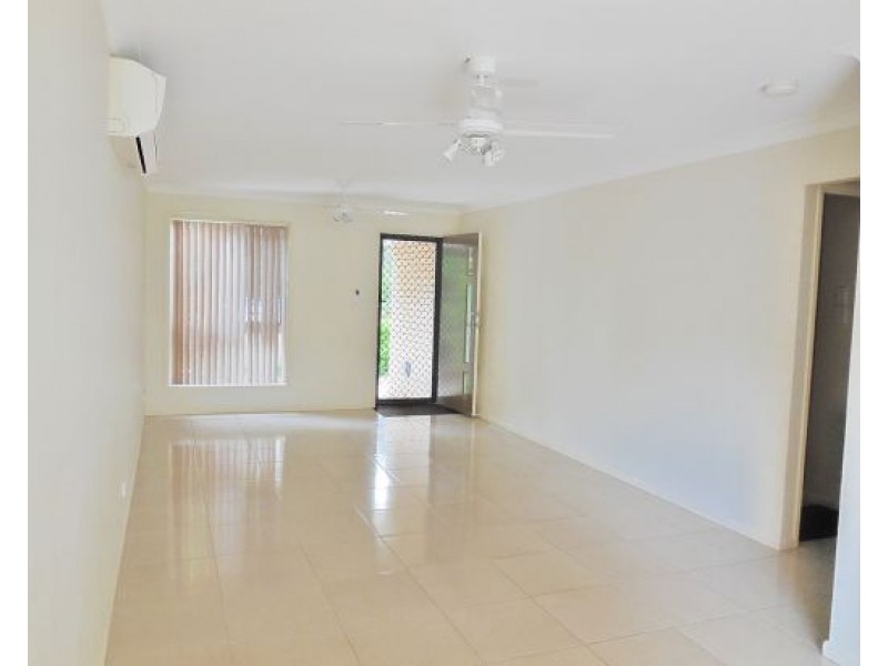 2/12 Mumford Road, Narangba QLD 4504