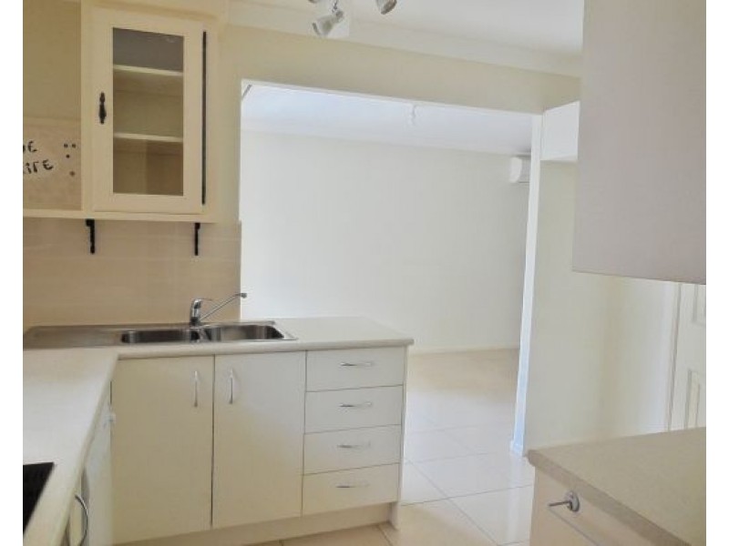 2/12 Mumford Road, Narangba QLD 4504