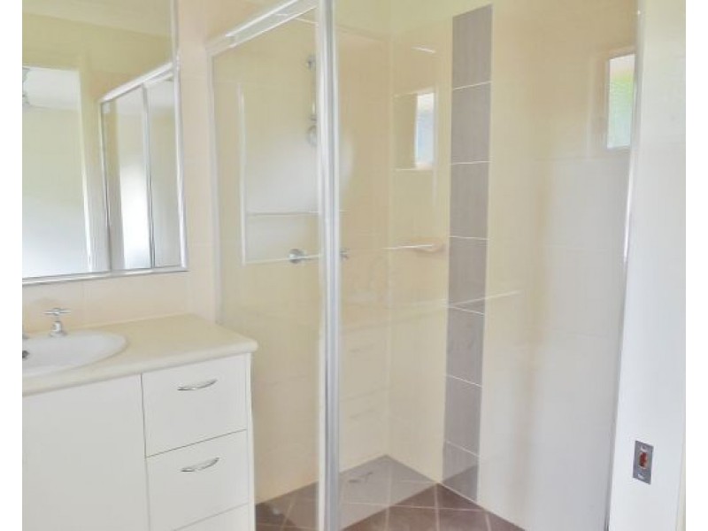 2/12 Mumford Road, Narangba QLD 4504