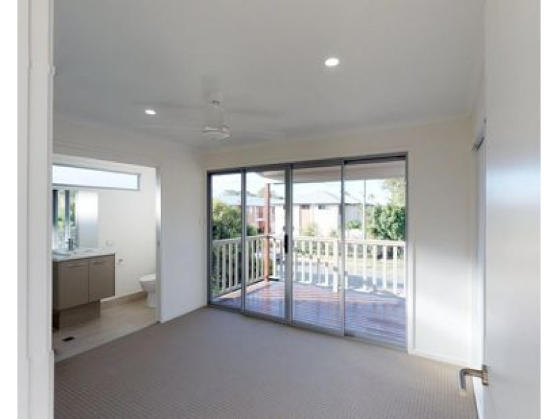 1/42 Mortimer Street, Caboolture QLD 4510