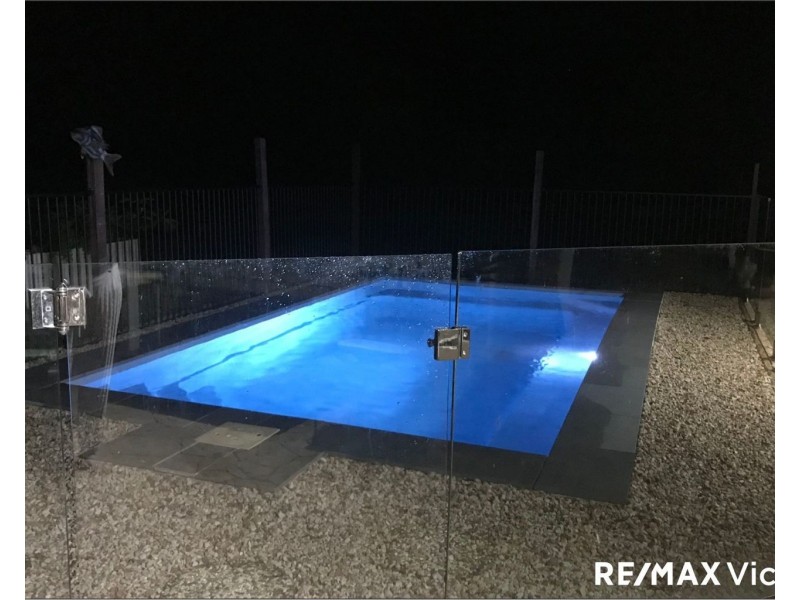 12 Heather Court, Woodford QLD 4514