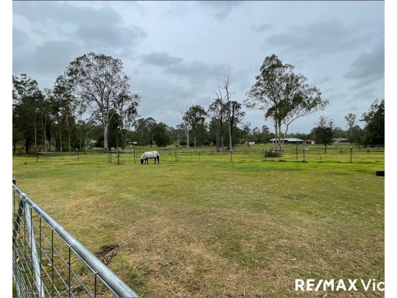 12 Heather Court, Woodford QLD 4514