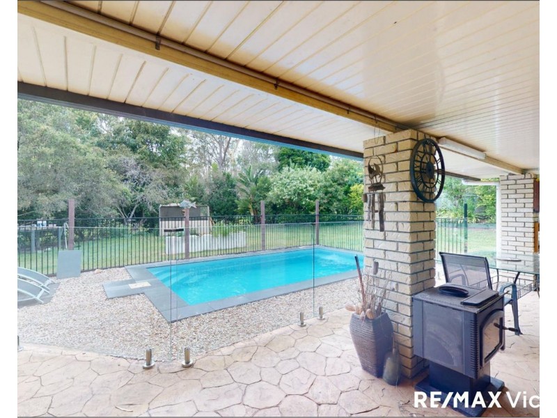 12 Heather Court, Woodford QLD 4514