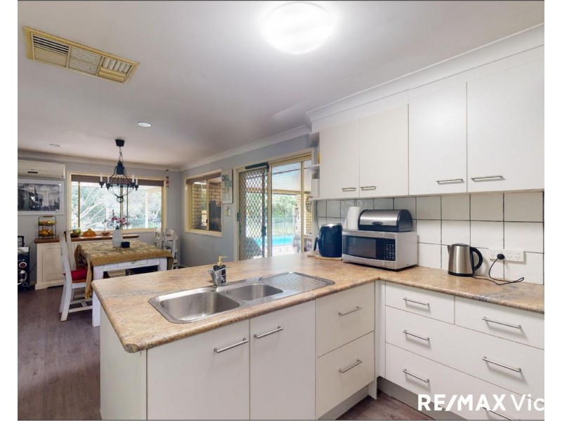 12 Heather Court, Woodford QLD 4514