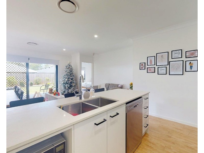 93 Pauls Road, Upper Caboolture QLD 4510