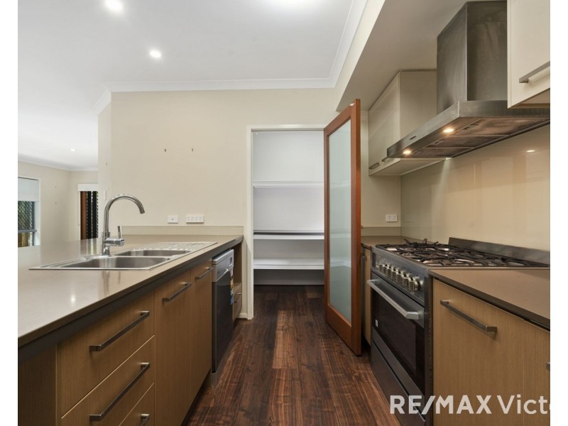 12 Cowen Terrace, North Lakes QLD 4509