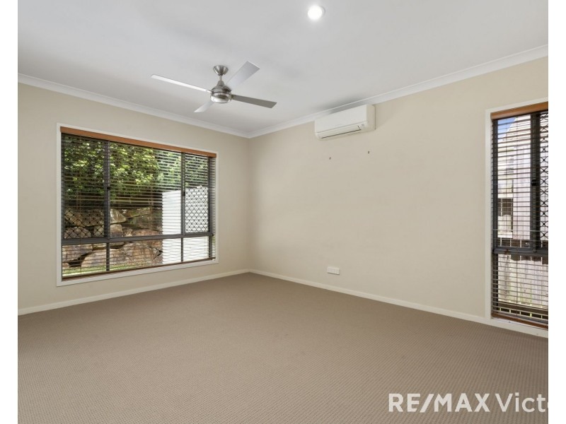 12 Cowen Terrace, North Lakes QLD 4509