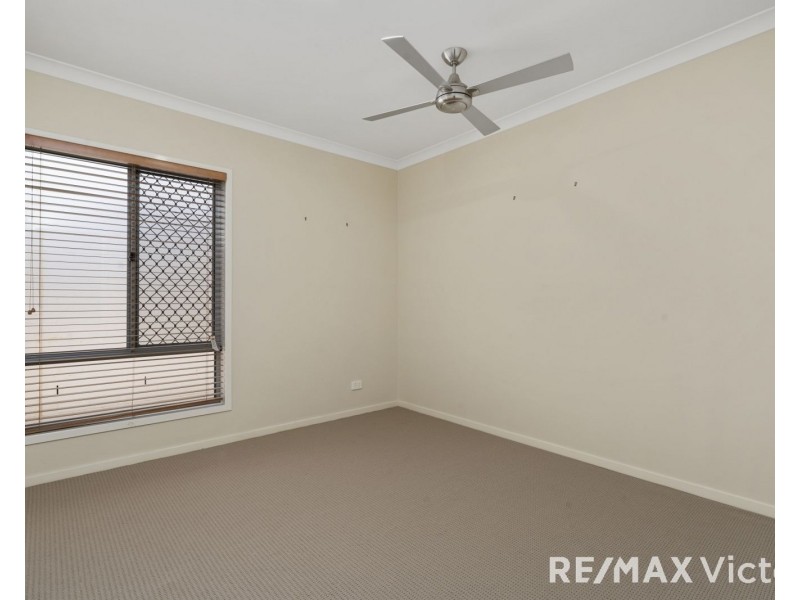 12 Cowen Terrace, North Lakes QLD 4509