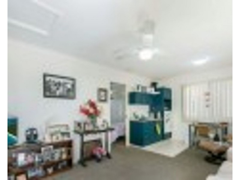 11/21-23 Barossa Cr, Caboolture South QLD 4510