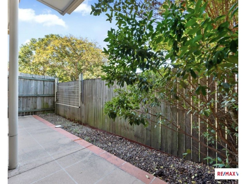 2/67 Lower King Street, Caboolture QLD 4510