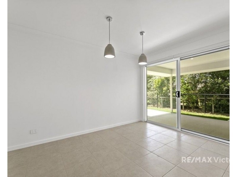 40-42 Sippel Drive, Woodford QLD 4514