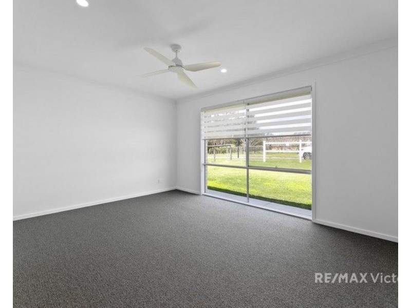 40-42 Sippel Drive, Woodford QLD 4514