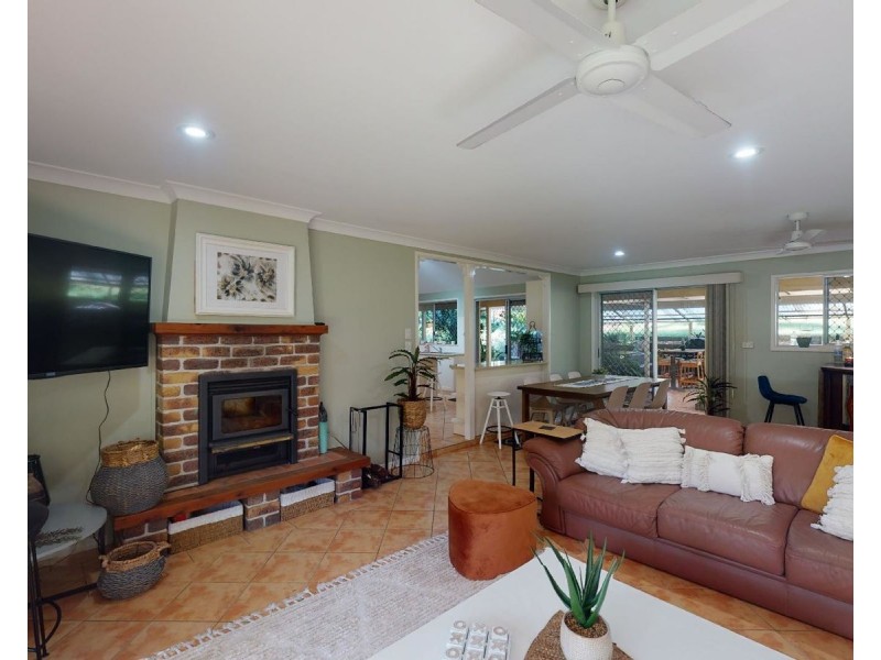 82-84 Collins Street, Moorina QLD 4506