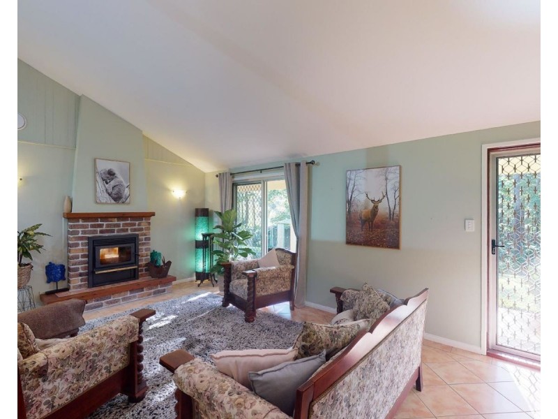 82-84 Collins Street, Moorina QLD 4506