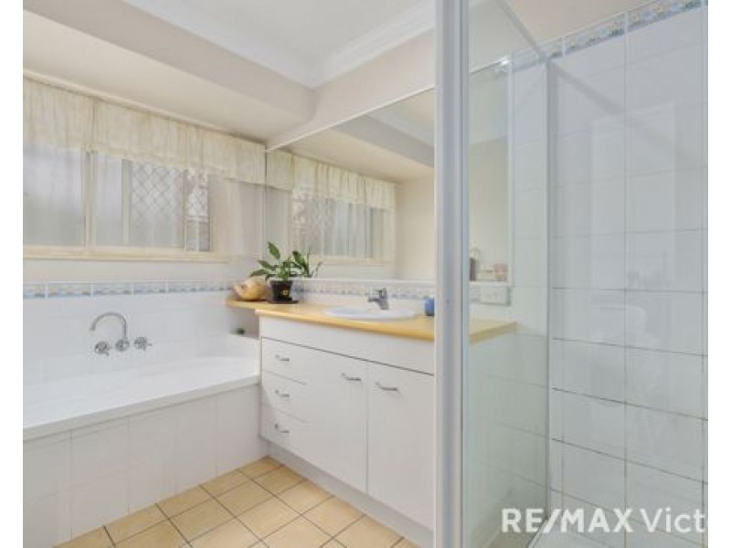 23 Wimbledon Drive, Morayfield QLD 4506