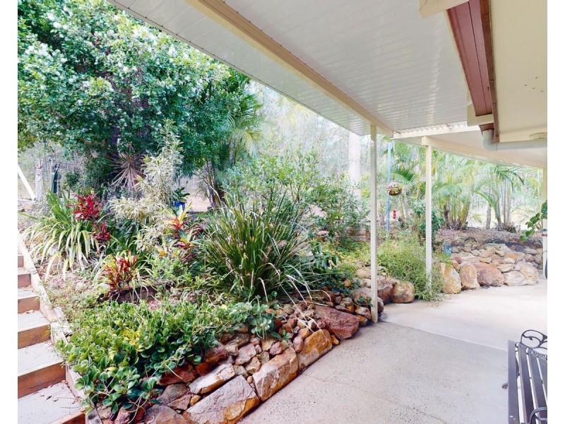 1 Hatchman Court, Elimbah QLD 4516