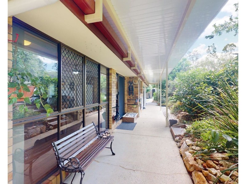 1 Hatchman Court, Elimbah QLD 4516