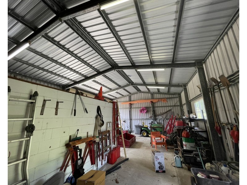 1 Hatchman Court, Elimbah QLD 4516
