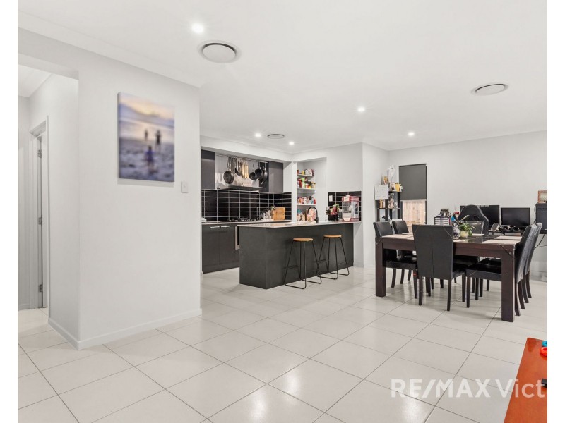 16 Charlotte Street, Caboolture South QLD 4510