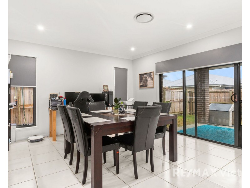16 Charlotte Street, Caboolture South QLD 4510