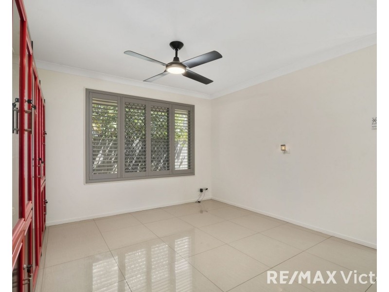 7 Yellowfin Place, Banksia Beach QLD 4507