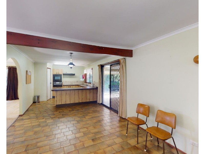 52 Hall Road, Elimbah QLD 4516