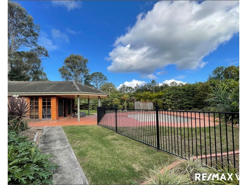 5 Kerry Close, Bellmere QLD 4510