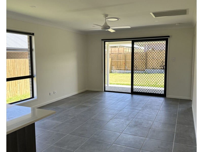 21 Hyacinth Court, Upper Caboolture QLD 4510