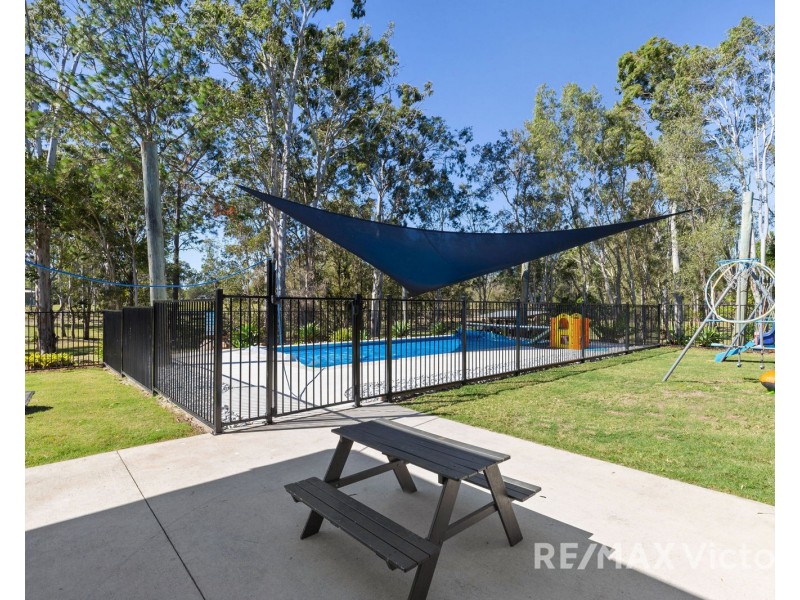 17 Coolbart Court, Morayfield QLD 4506