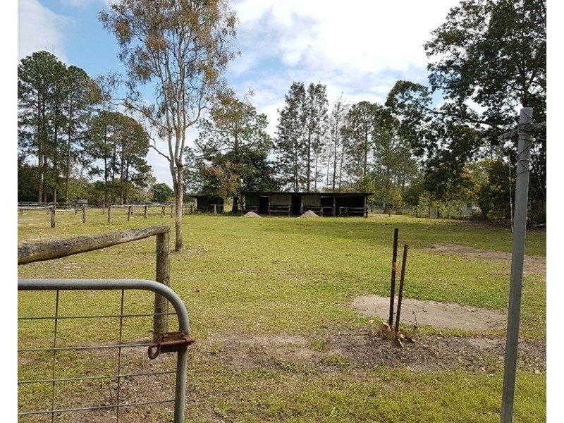 126 Pumicestone Road, Caboolture QLD 4510