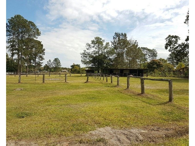126 Pumicestone Road, Caboolture QLD 4510