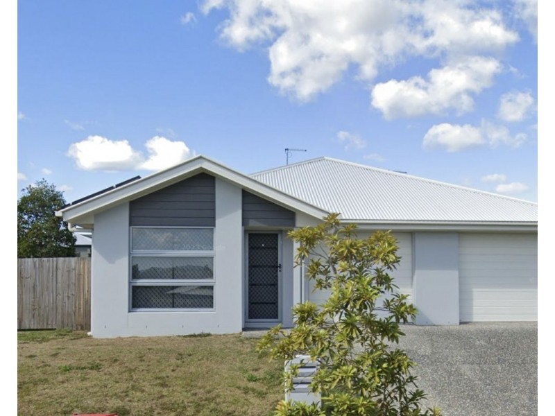 1 & 2/22 Kearon Way, Morayfield QLD 4506