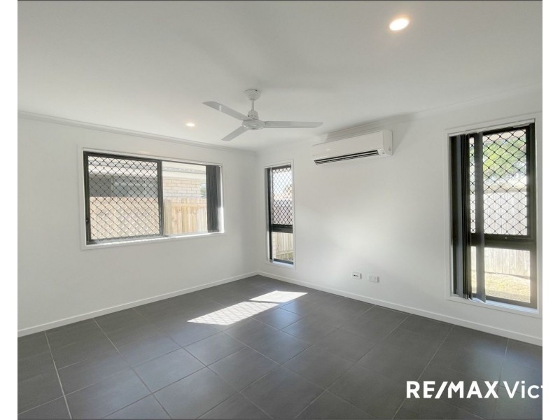 2/49 Cronin Street, Morayfield QLD 4506