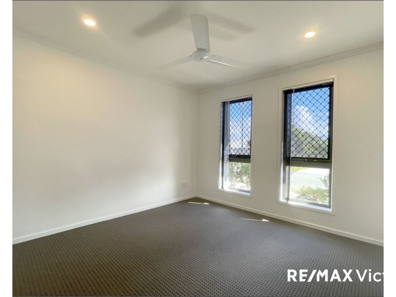 2/49 Cronin Street, Morayfield QLD 4506