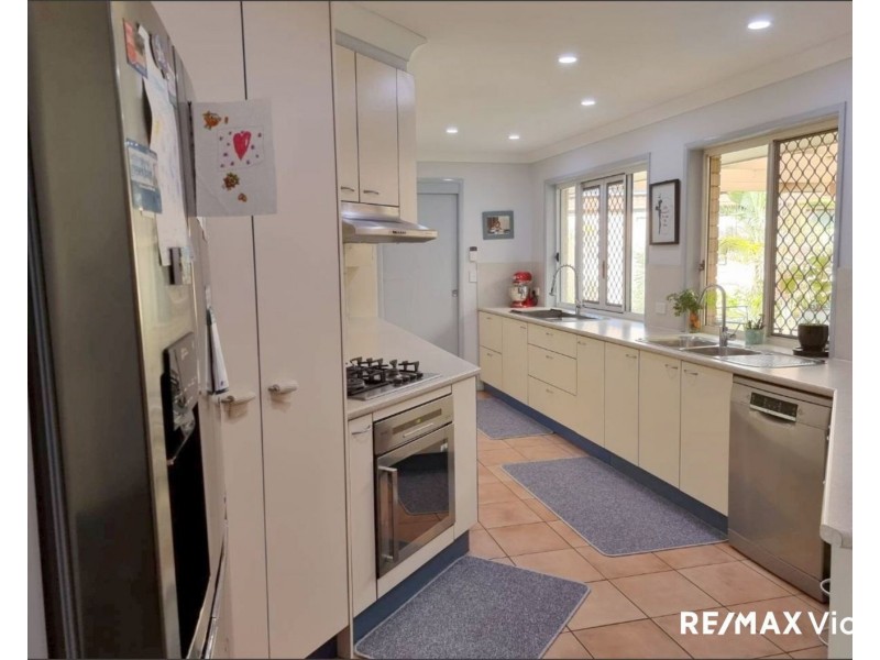 4 Griffin Court, Morayfield QLD 4506