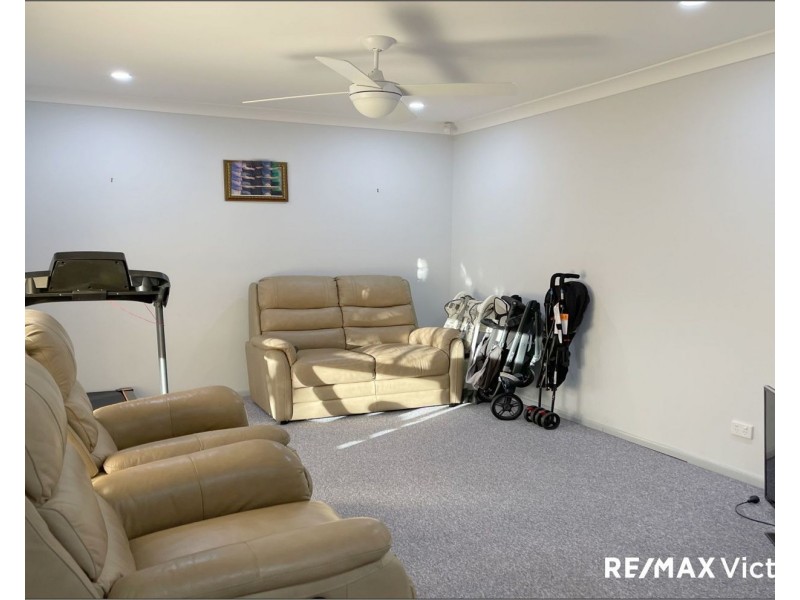 4 Griffin Court, Morayfield QLD 4506