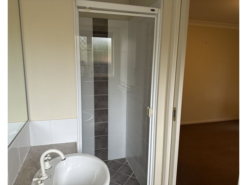 4 Kennerton Court, Morayfield QLD 4506